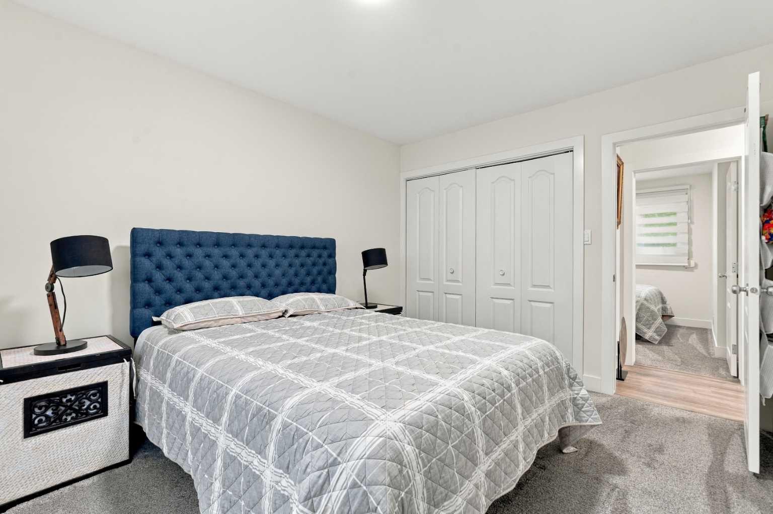 137 Lissington Drive SW