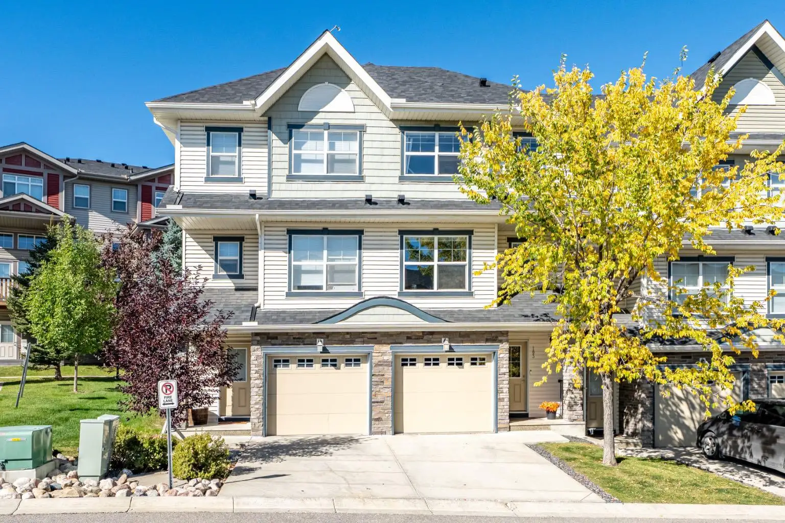103 Panatella Road NW