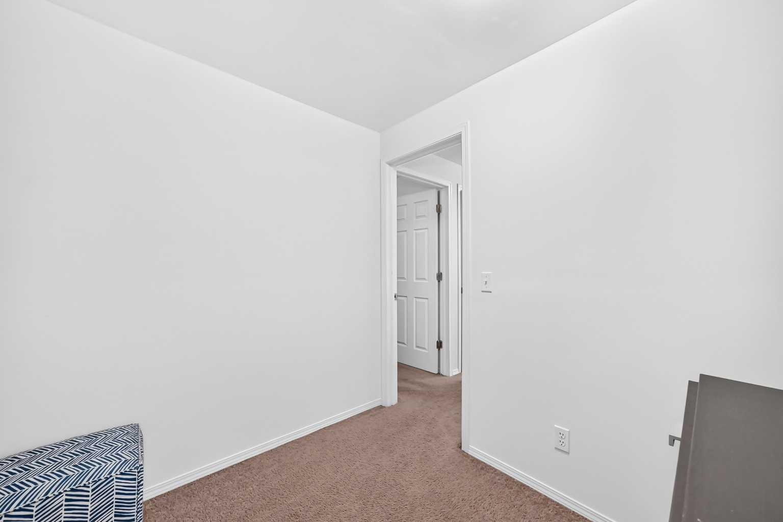 303 Saddlebrook Circle NE
