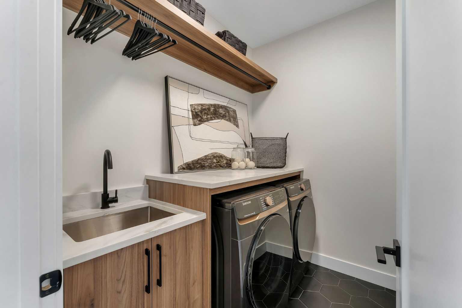 924 South Shore Terrace 