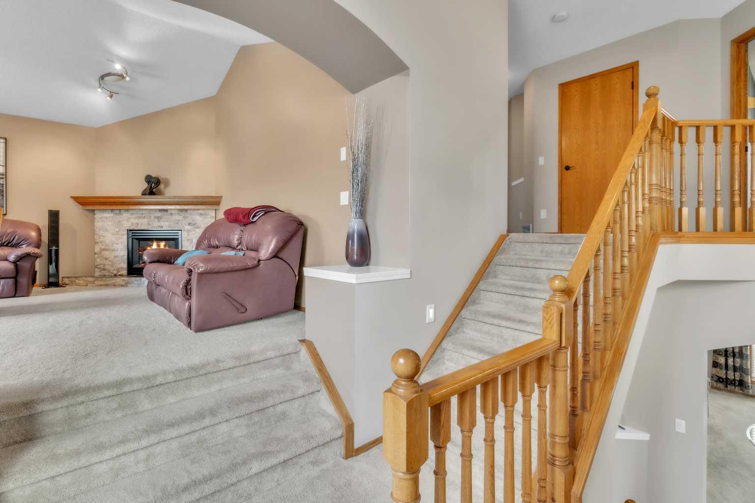 7 Tuscarora Point NW