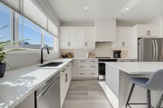 9 Amblefield Passage NW