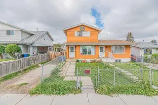 3326 Radcliffe Drive SE
