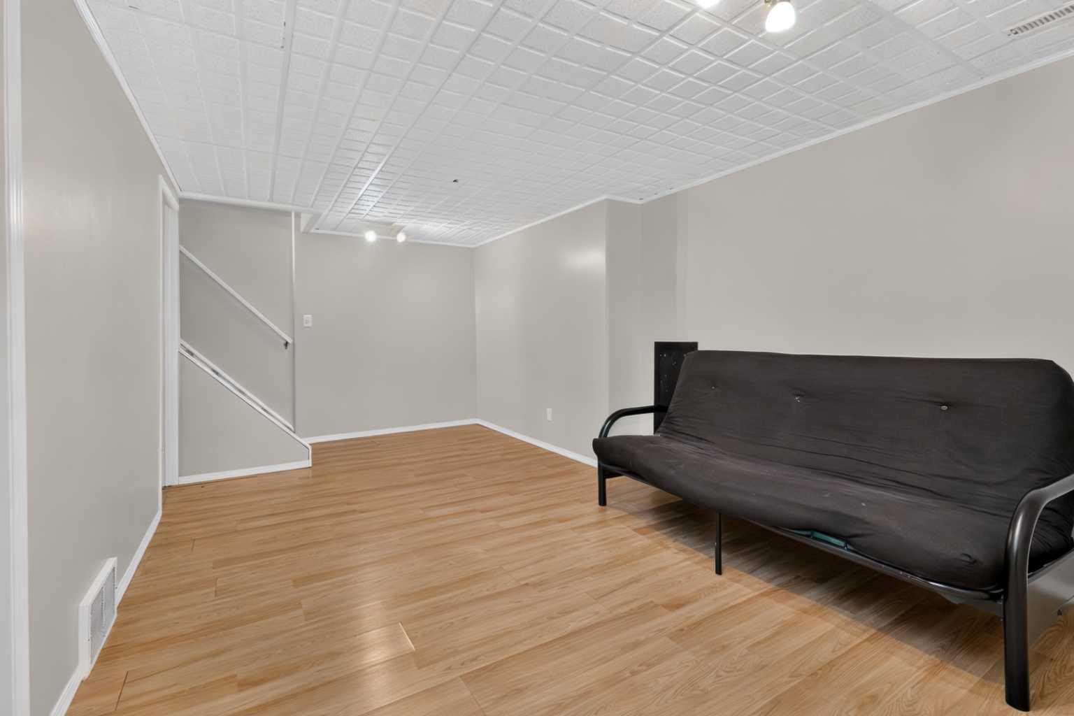 207 Penworth Drive SE