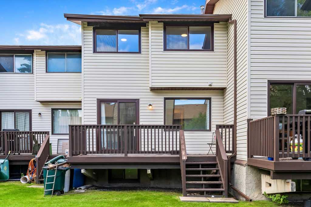 24, 73 Glenbrook Crescent 