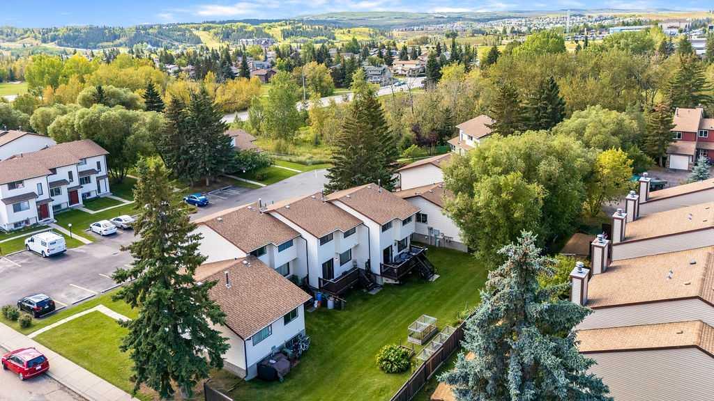 24, 73 Glenbrook Crescent 