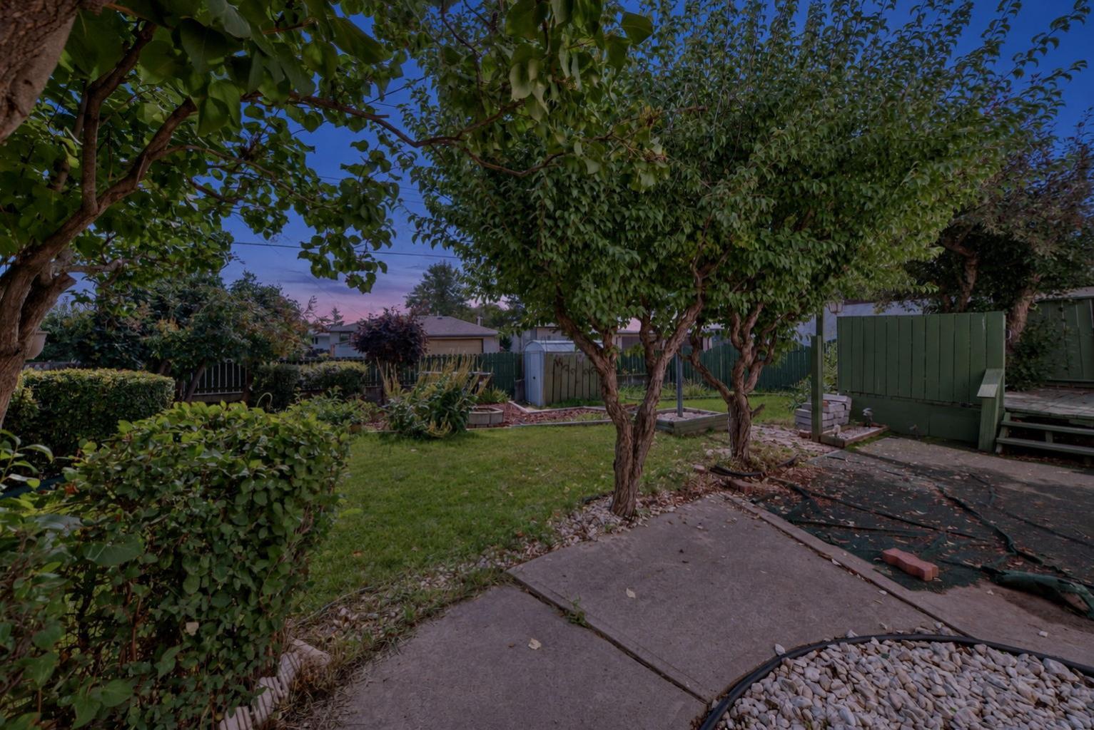 15 Maidstone Place NE
