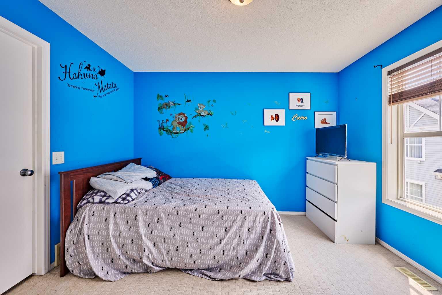 225 ELGIN Gardens SE