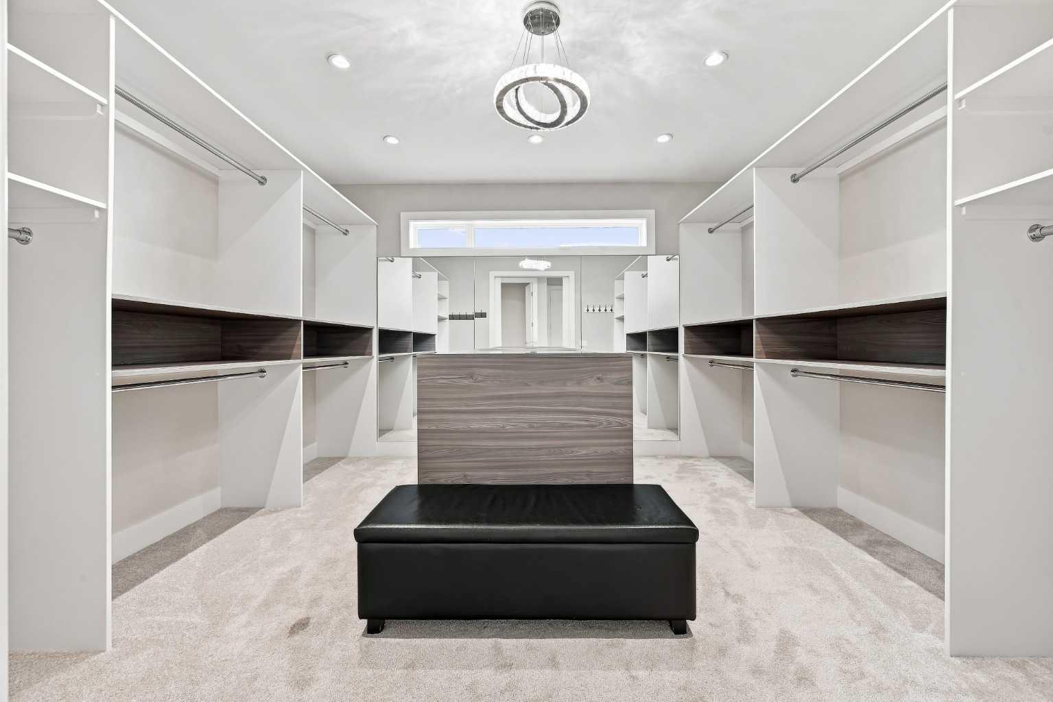234 Fortress Bay SW
