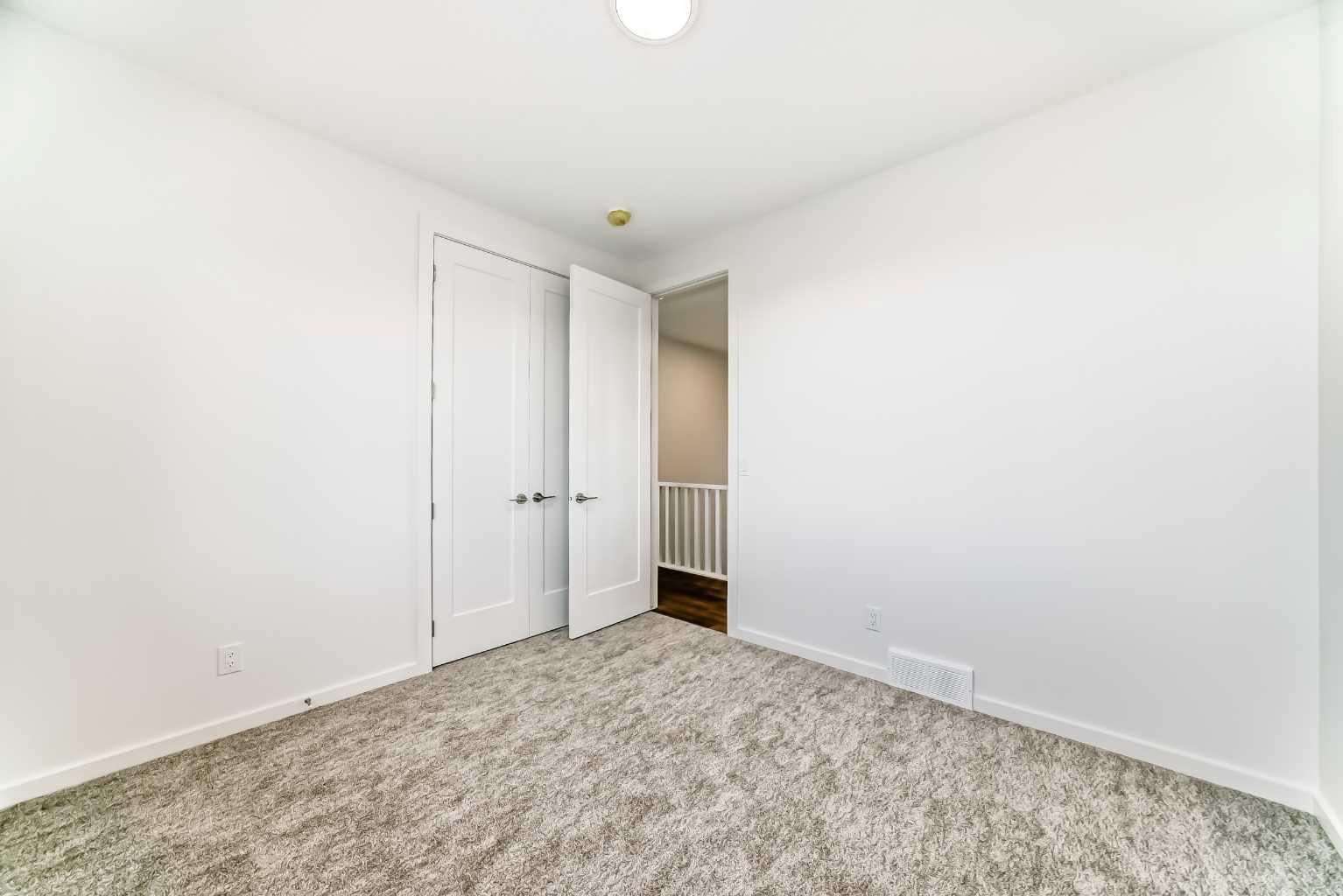 46 Verdure Place SW