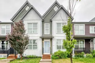 112 Carrington Boulevard NW