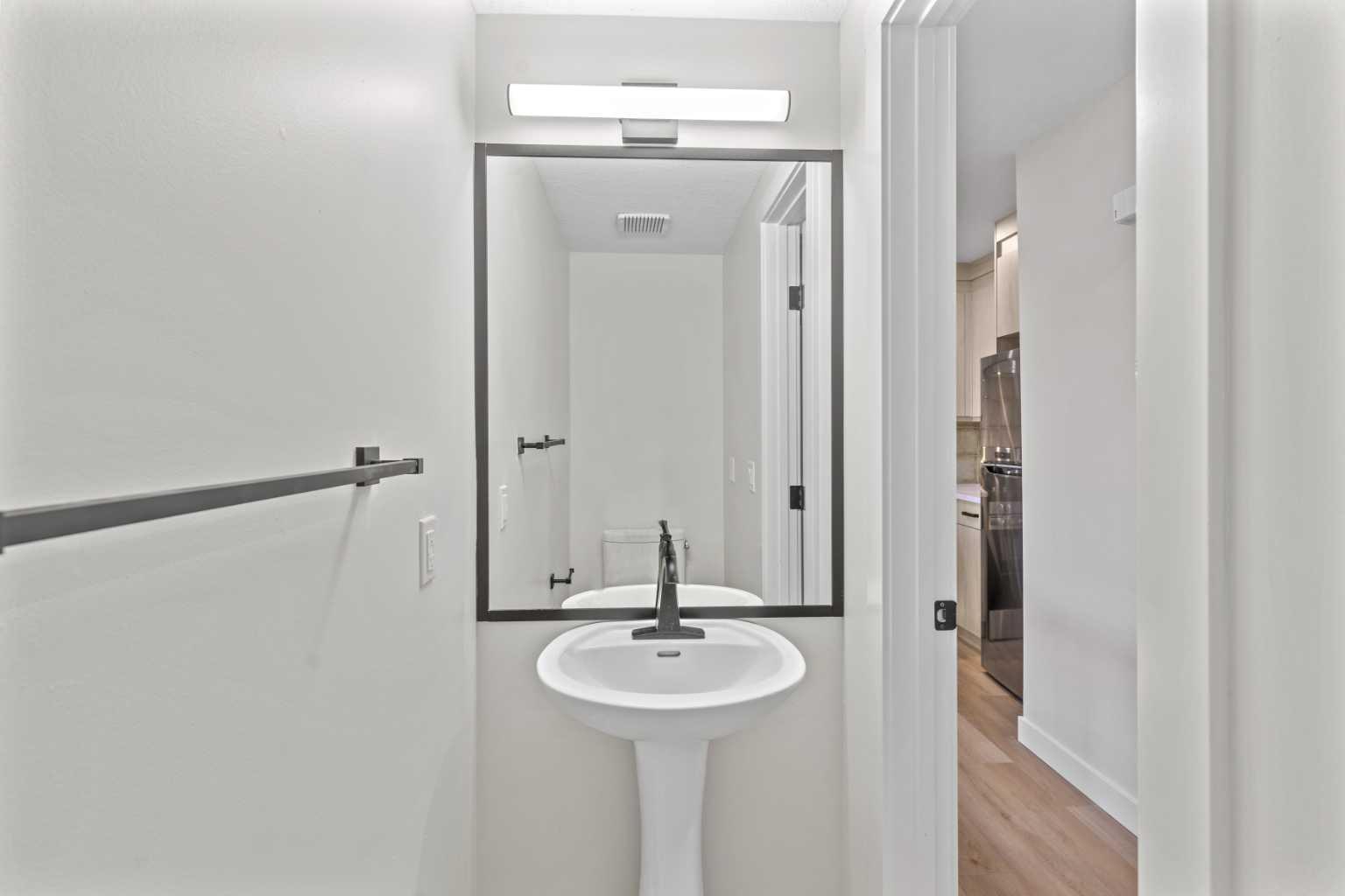 52 Martin Crossing Rise NE