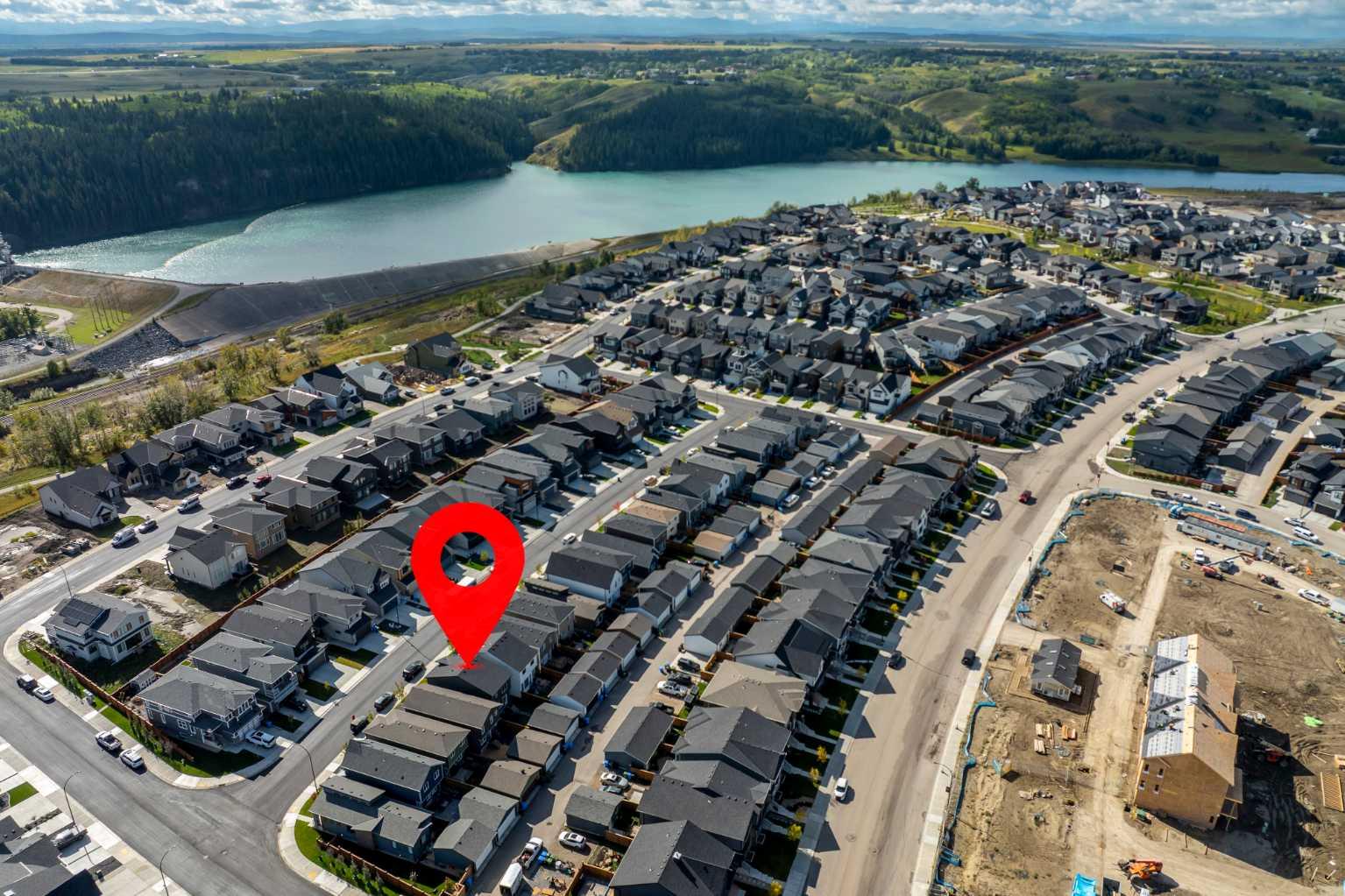 24 Rowmont Common NW