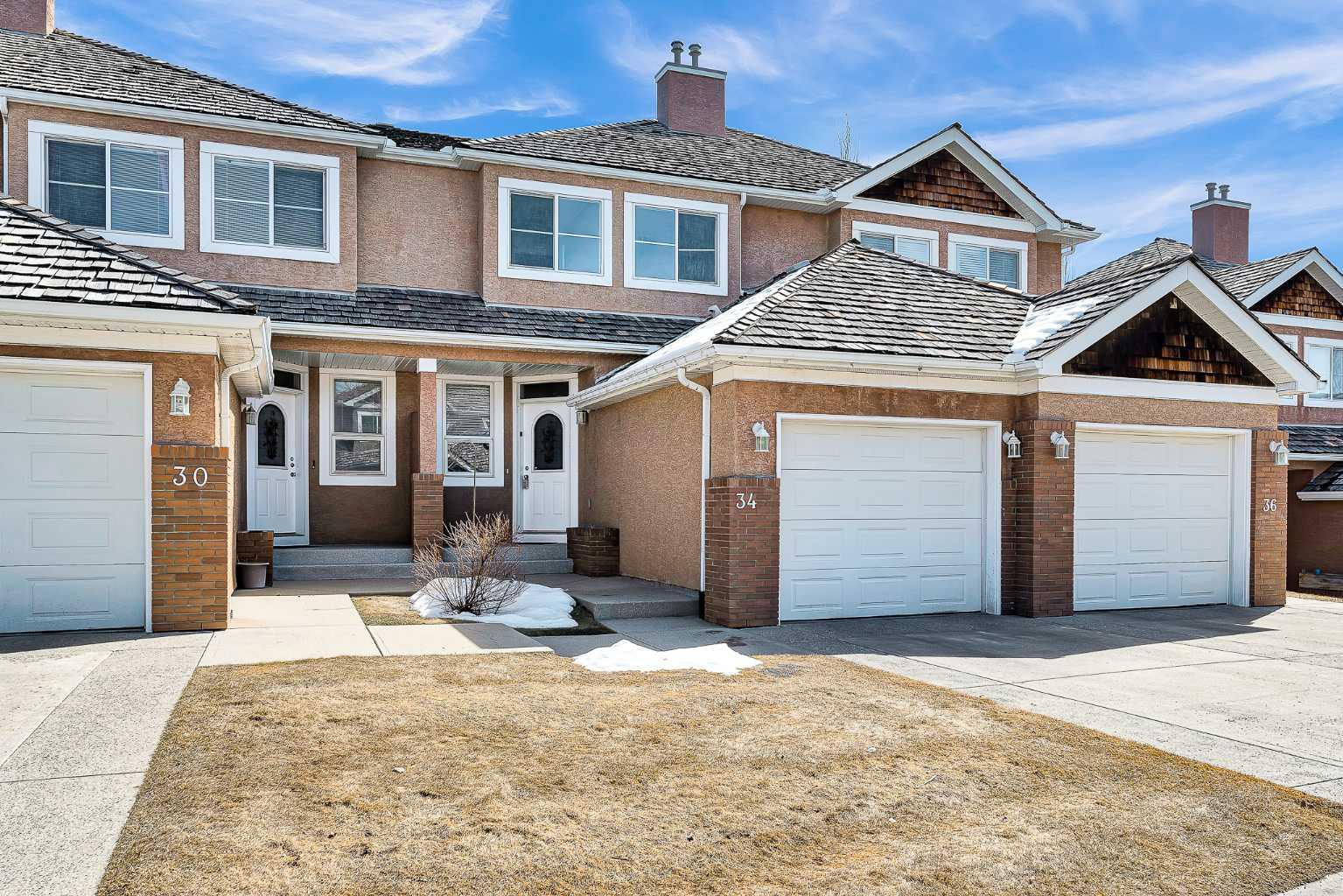 34 Royal Manor NW