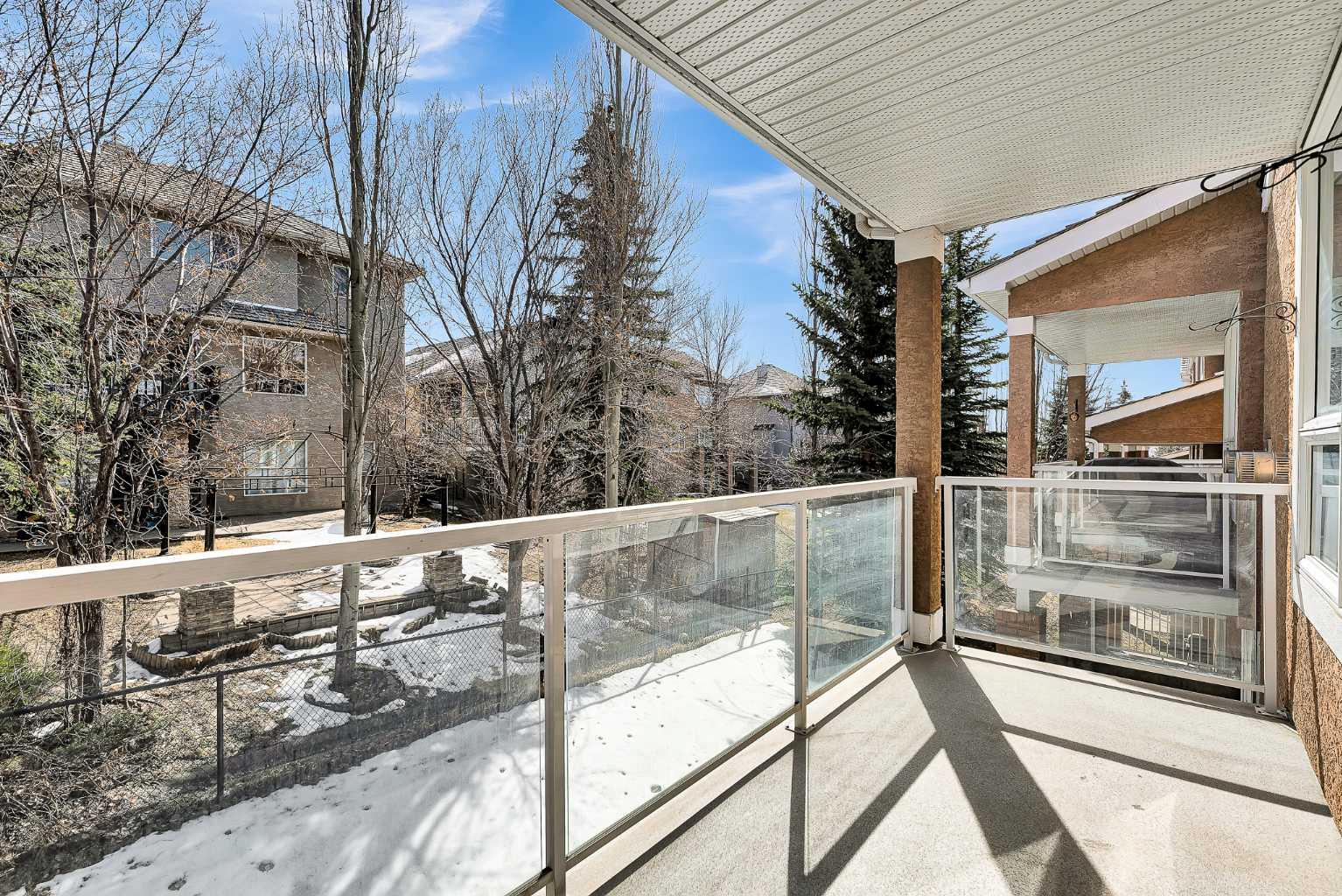 34 Royal Manor NW