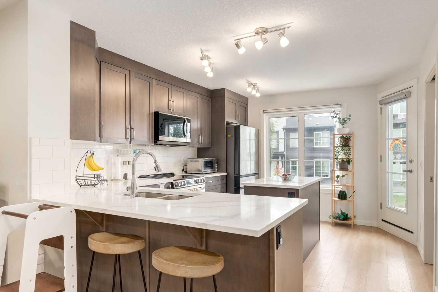 104, 474 Seton Circle SE