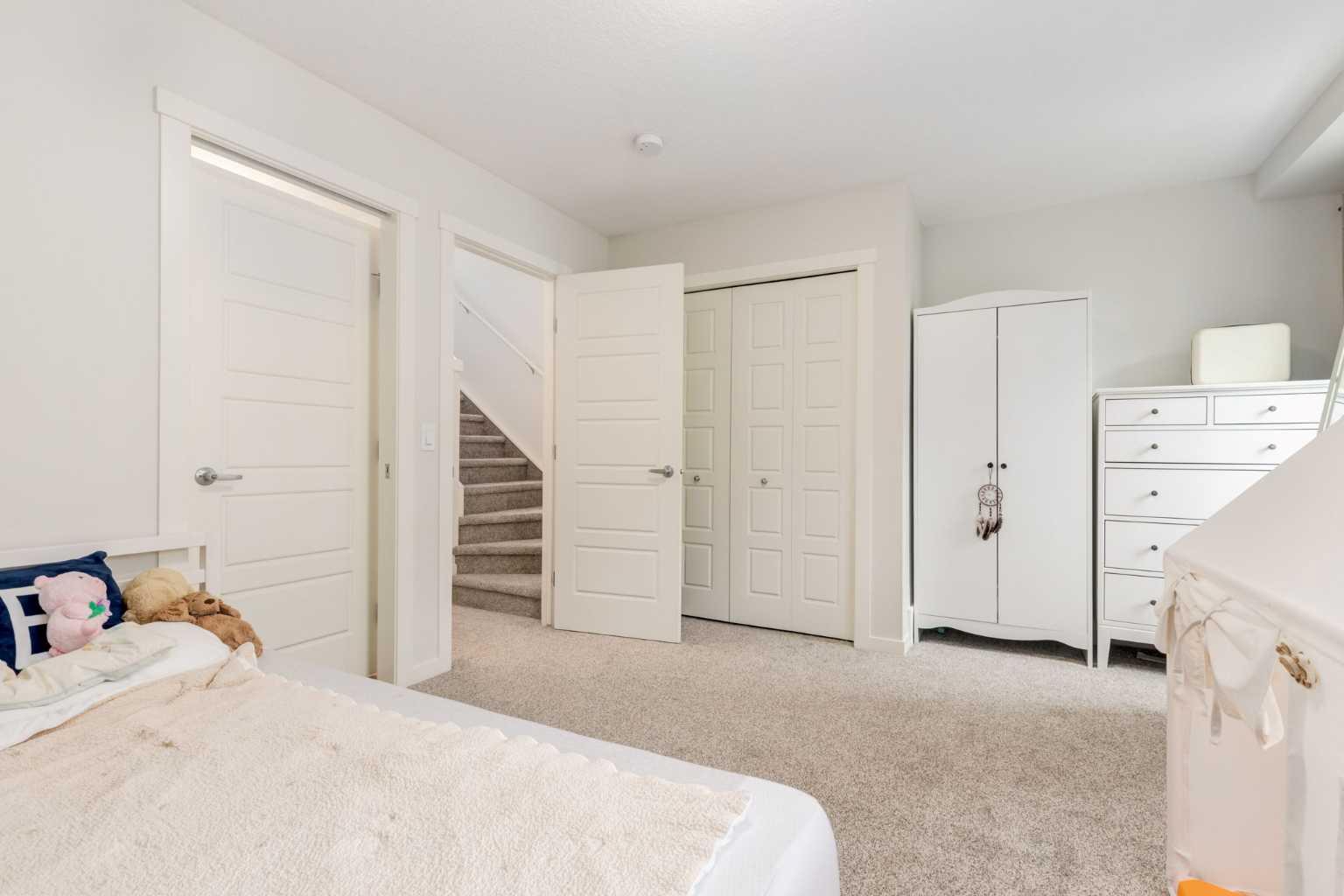 104, 474 Seton Circle SE