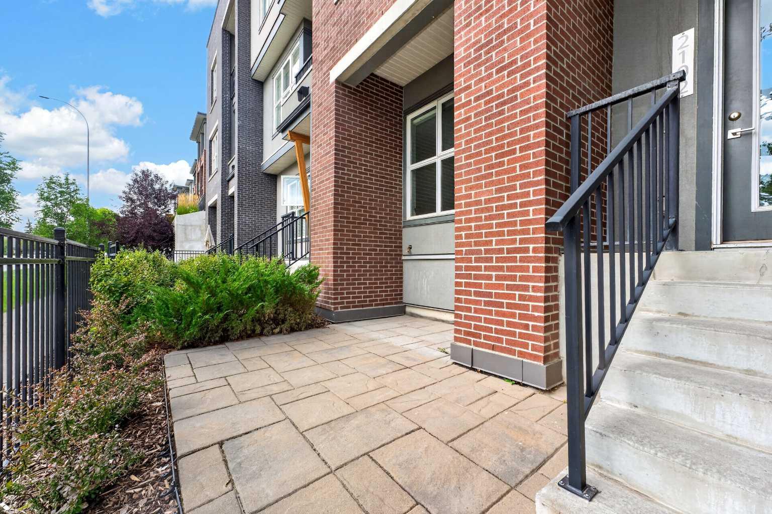 2102, 95 Burma Star Road SW