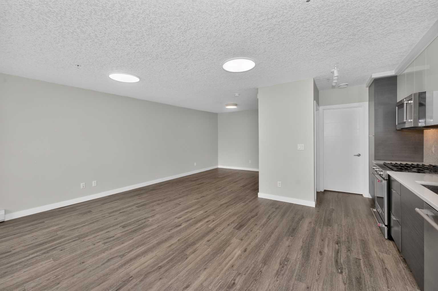 2102, 95 Burma Star Road SW