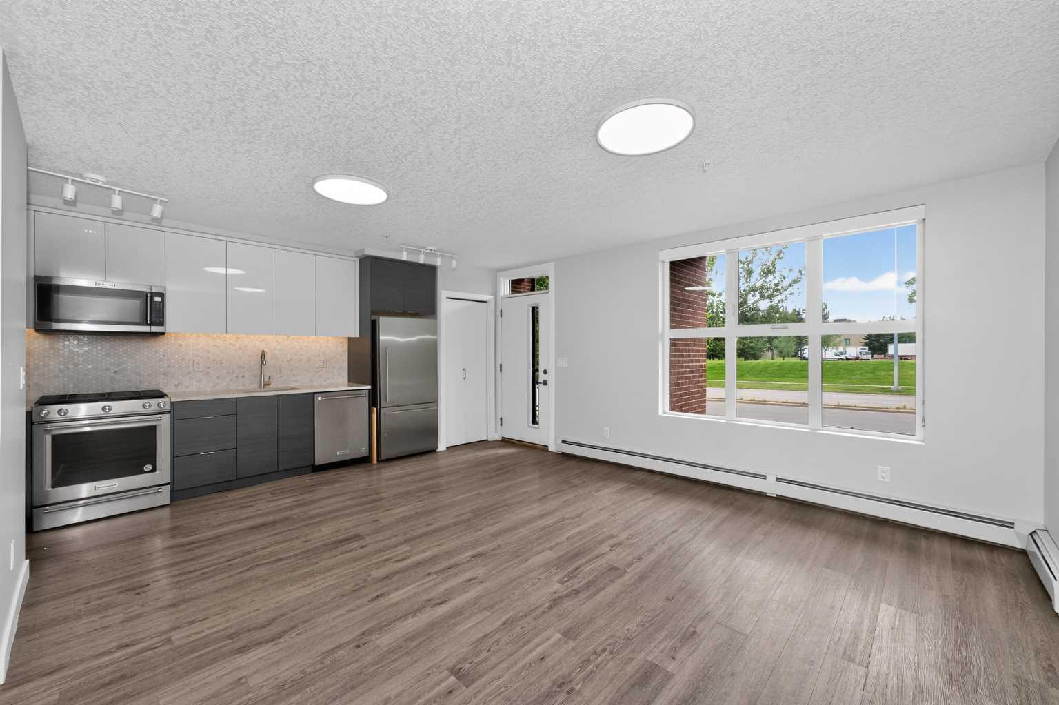 2102, 95 Burma Star Road SW