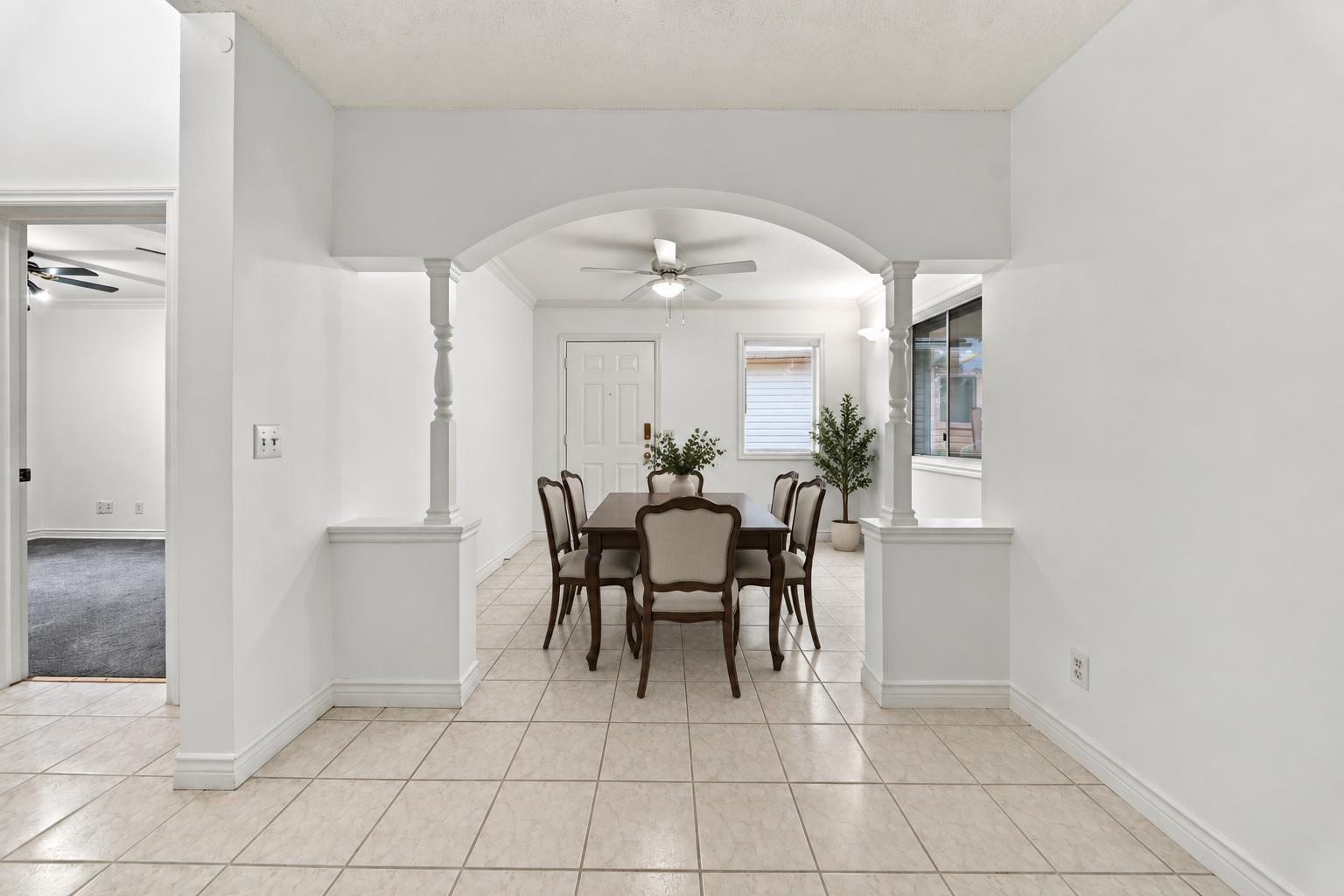 228 Taradale Close NE