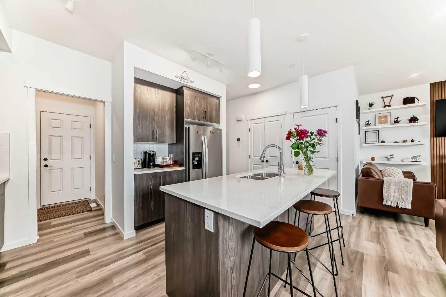 171 Hotchkiss Manor SE