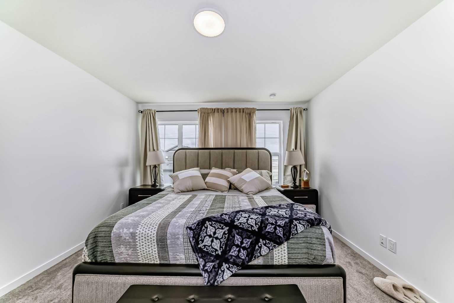 171 Hotchkiss Manor SE