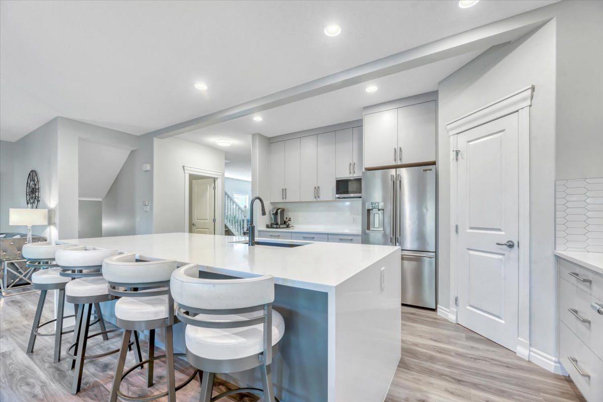 116 Chaparral Ravine View SE