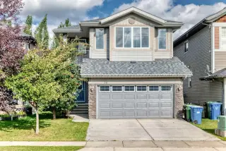 36 Auburn Bay Avenue SE
