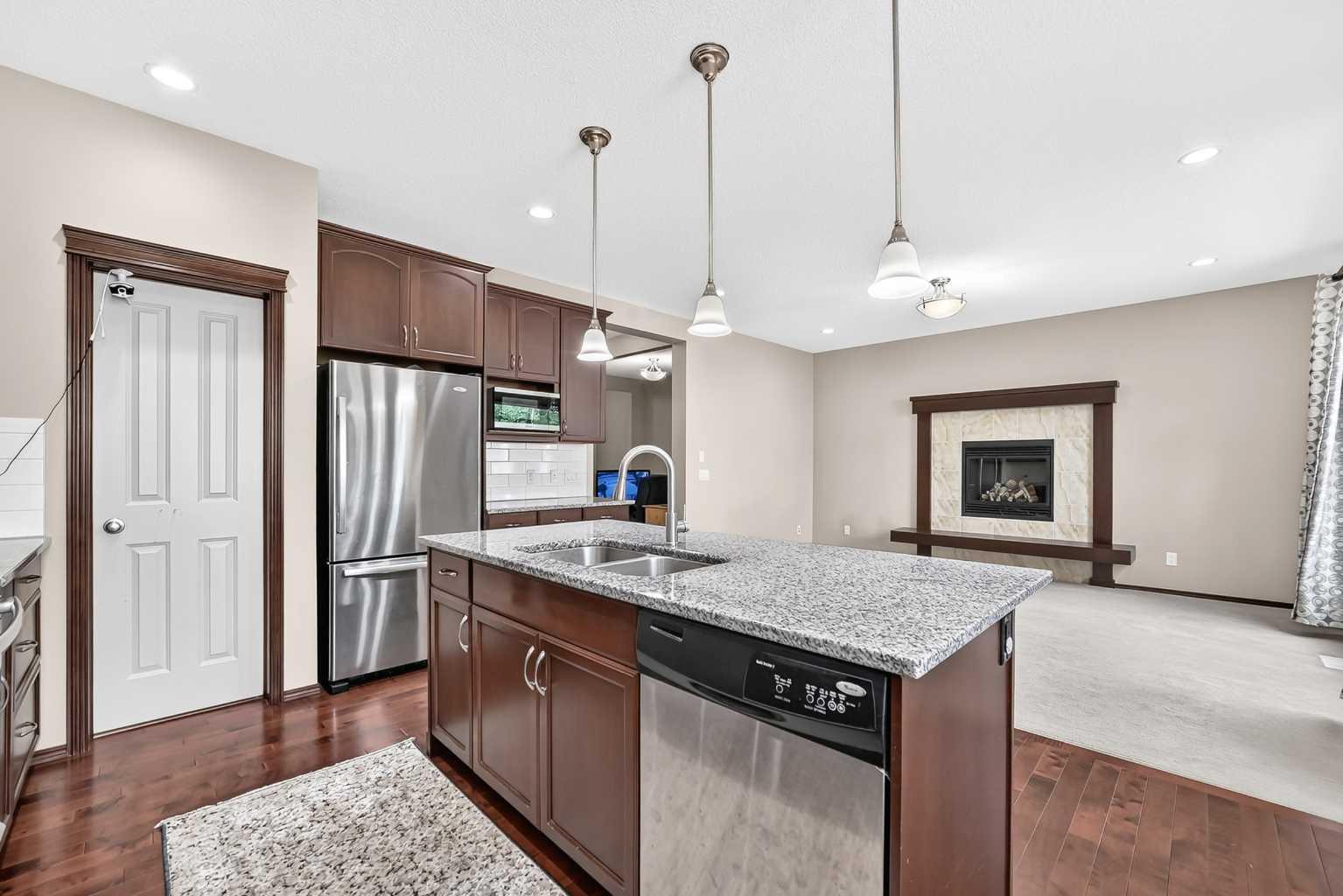 36 Auburn Bay Avenue SE