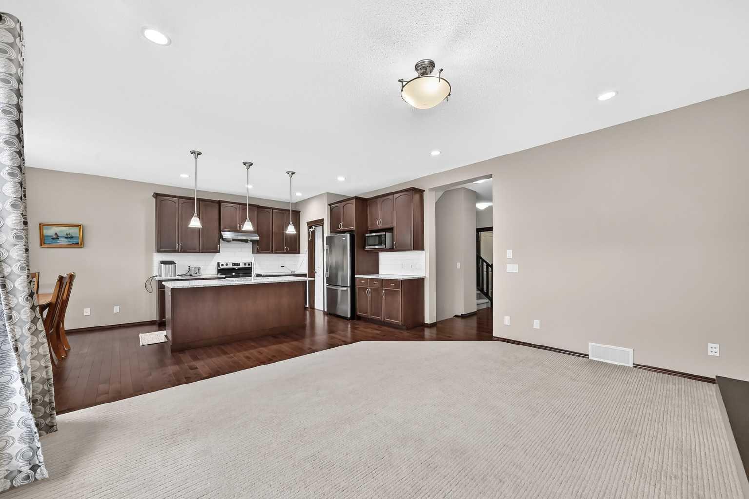 36 Auburn Bay Avenue SE