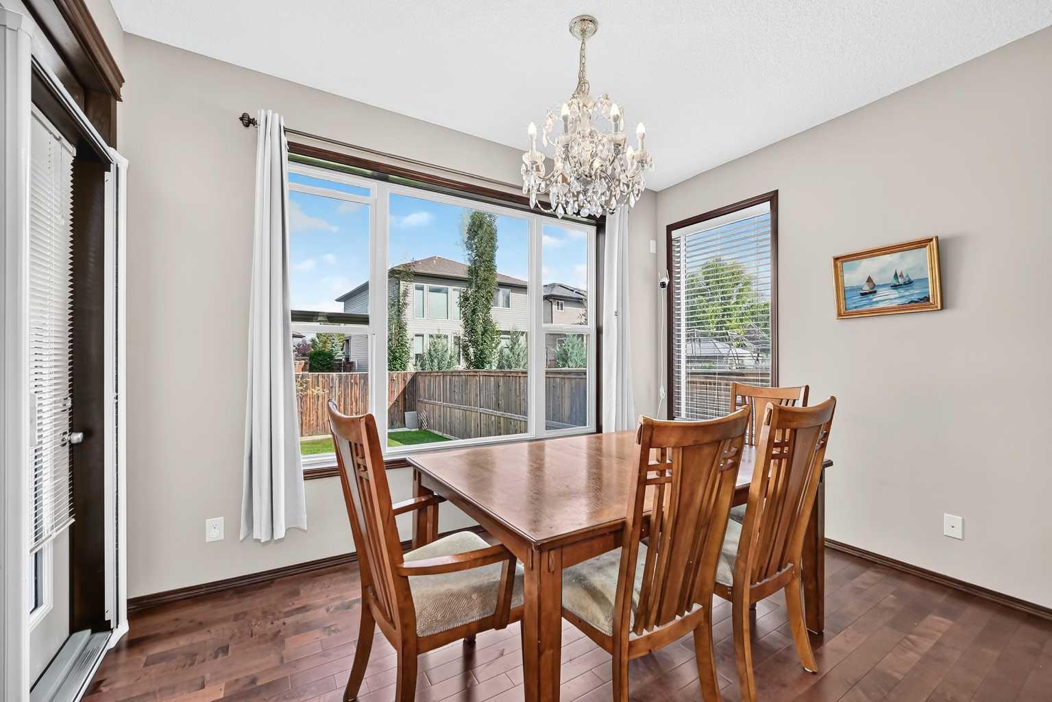 36 Auburn Bay Avenue SE
