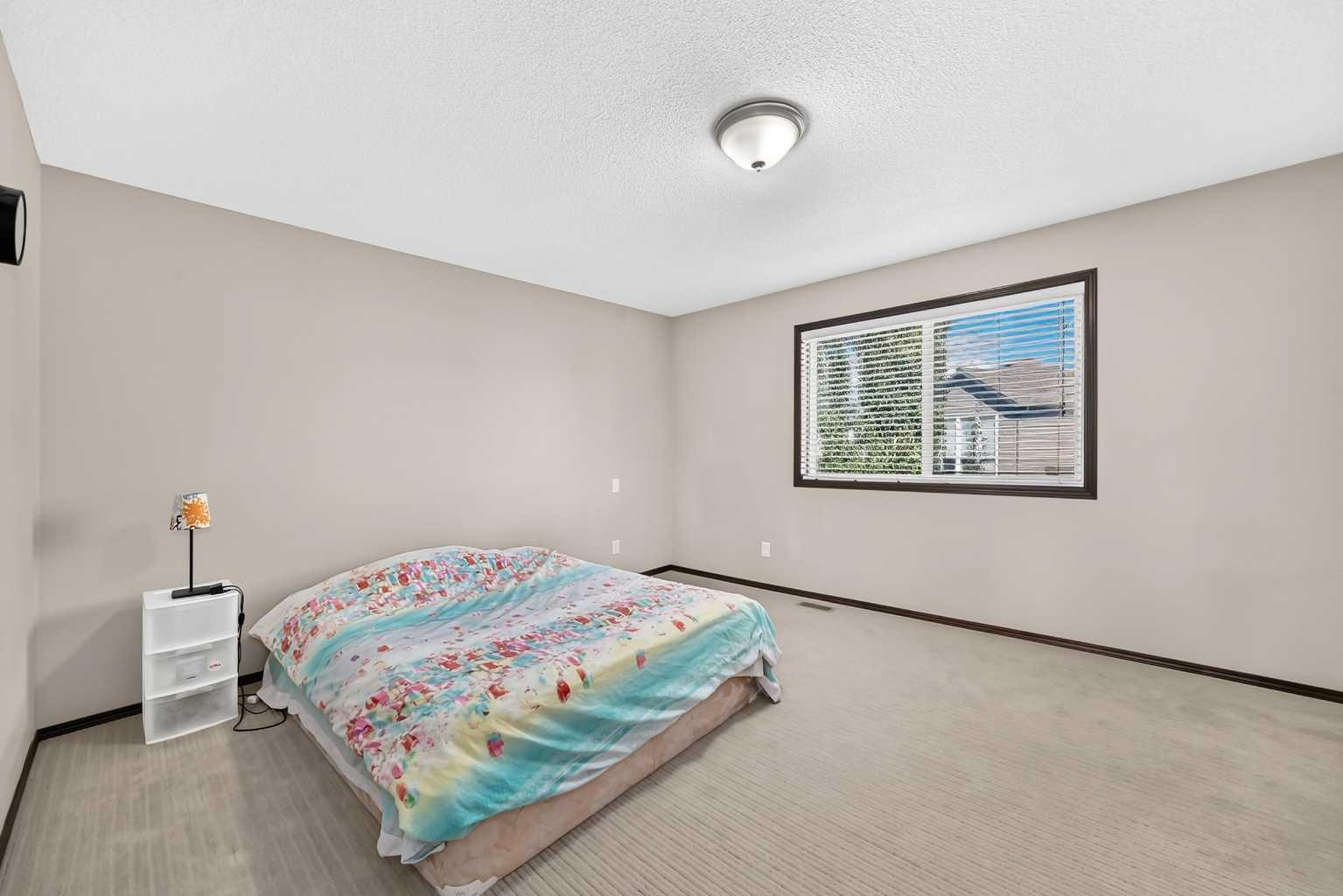 36 Auburn Bay Avenue SE