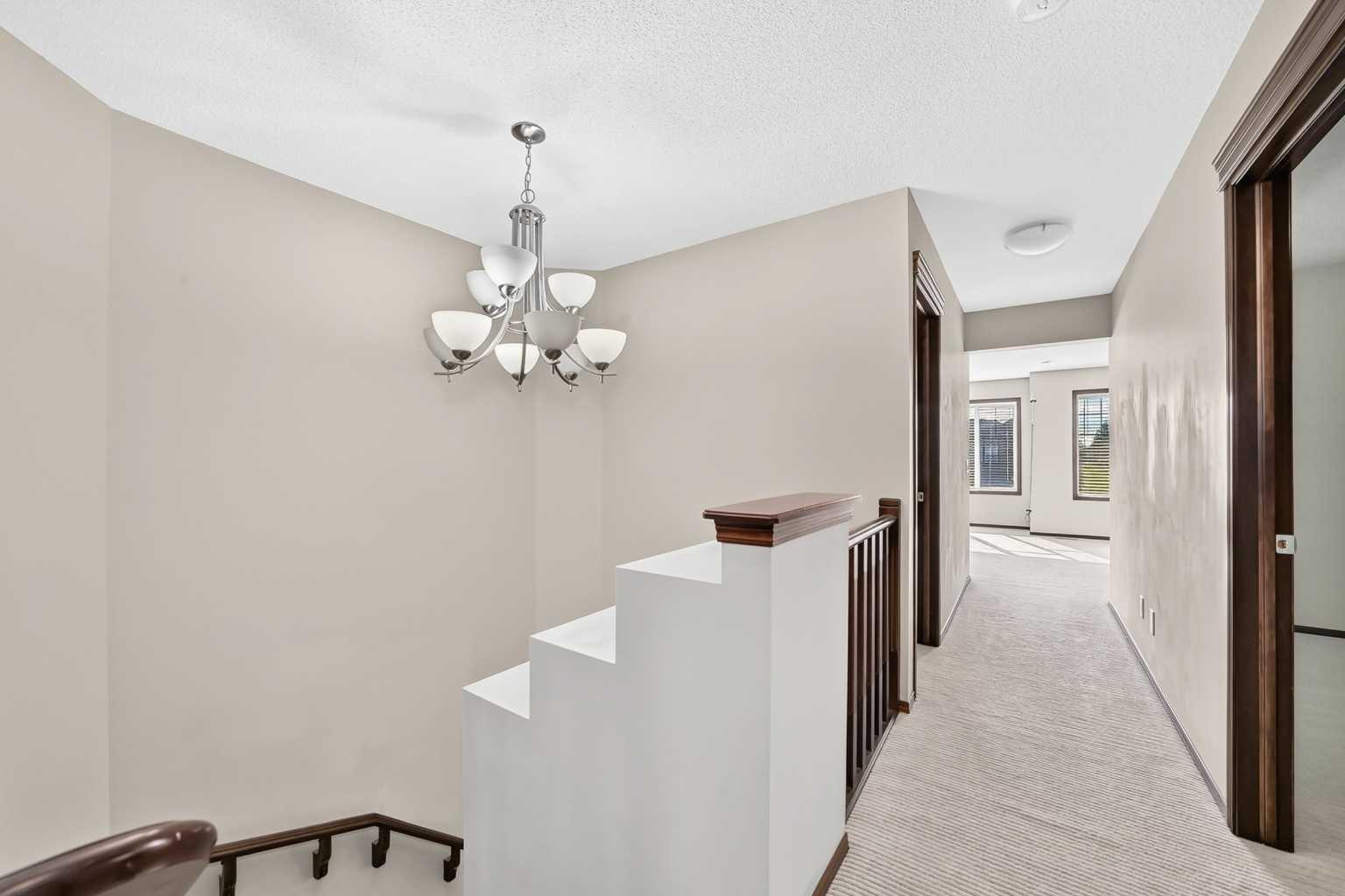 36 Auburn Bay Avenue SE