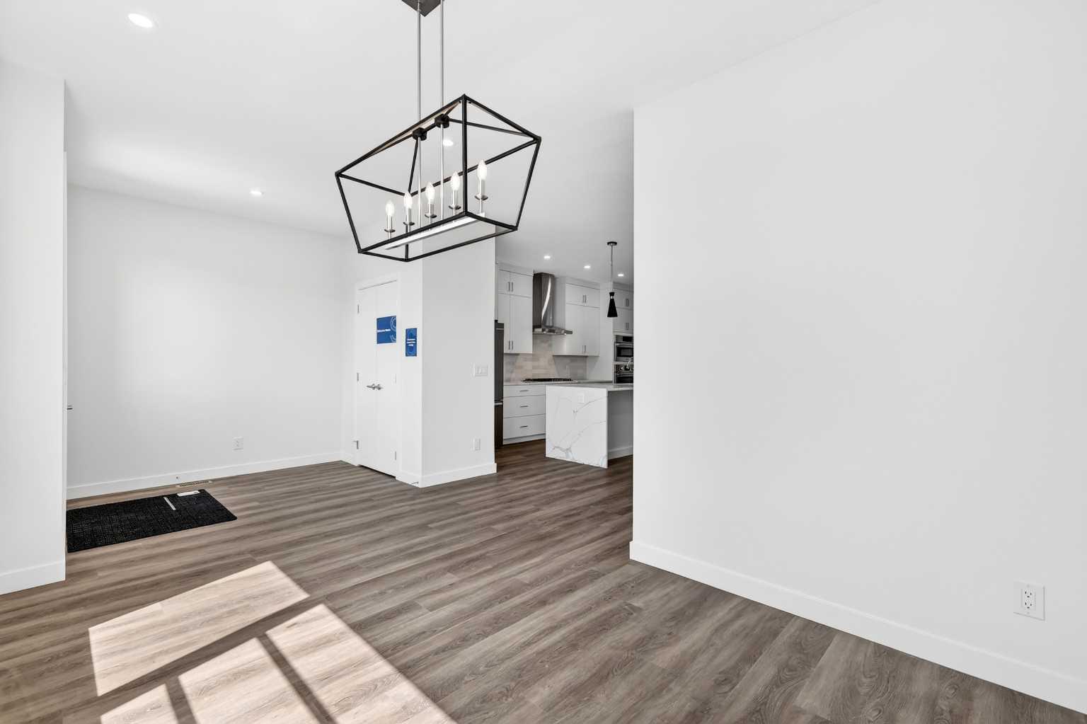 1109 Sailfin Heath  