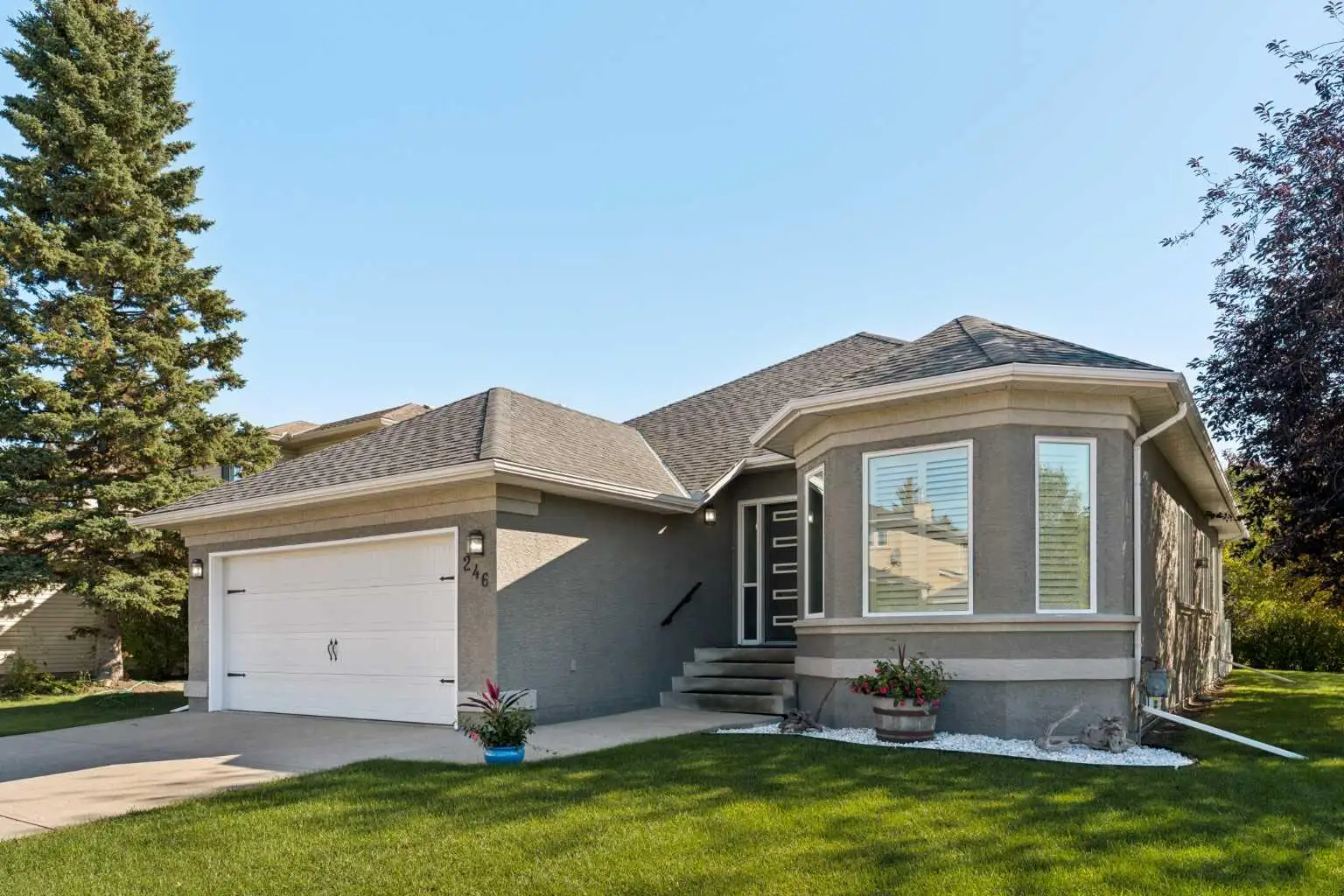 246 Woodpark Green SW