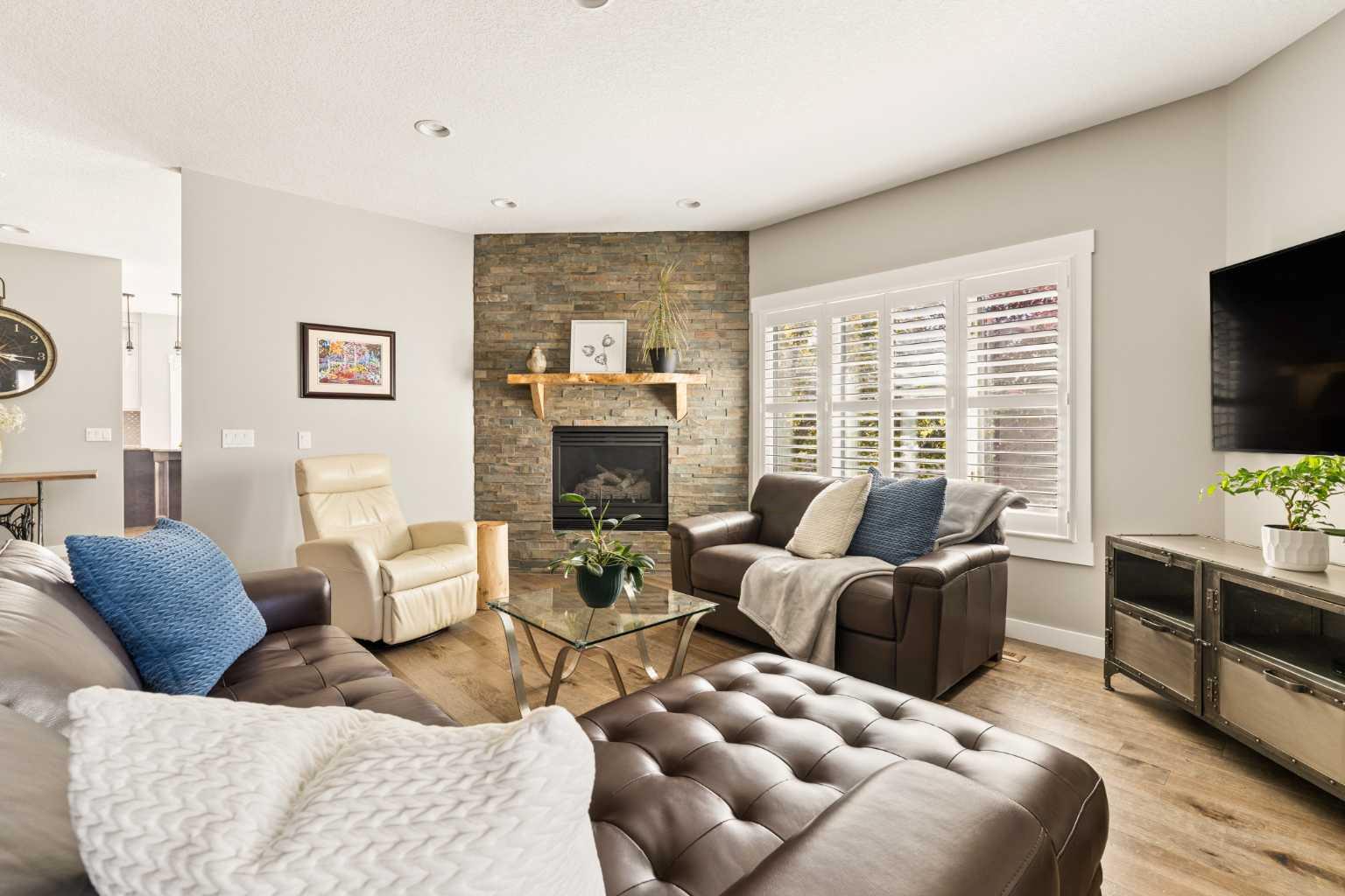 246 Woodpark Green SW