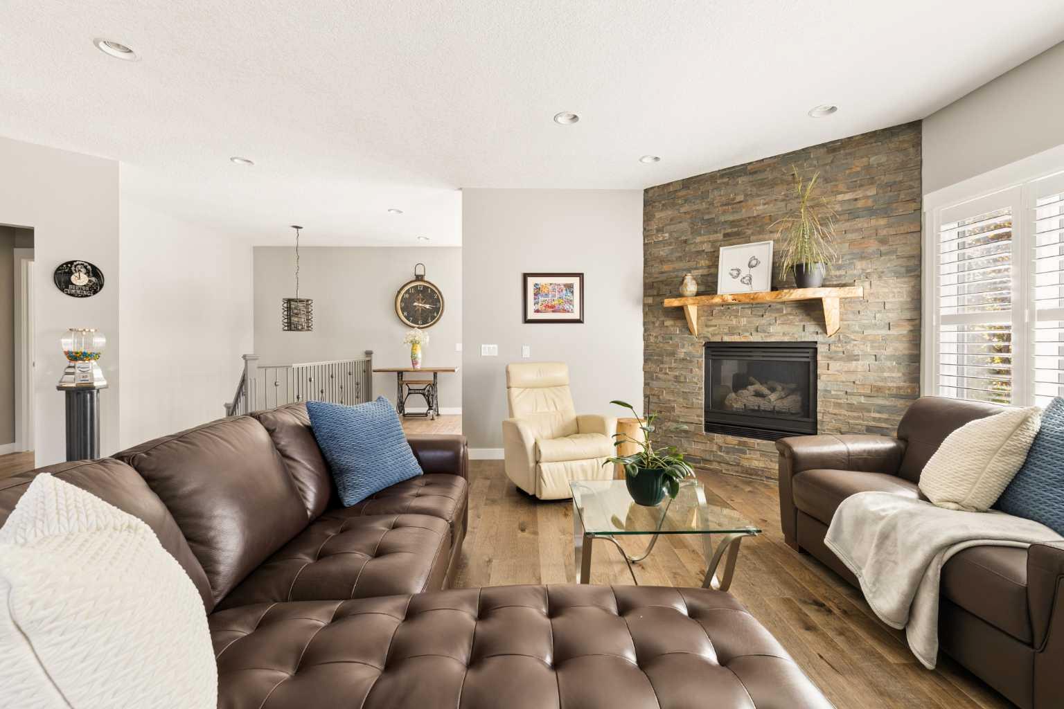 246 Woodpark Green SW