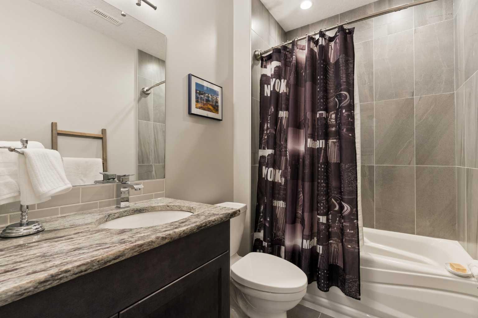 246 Woodpark Green SW
