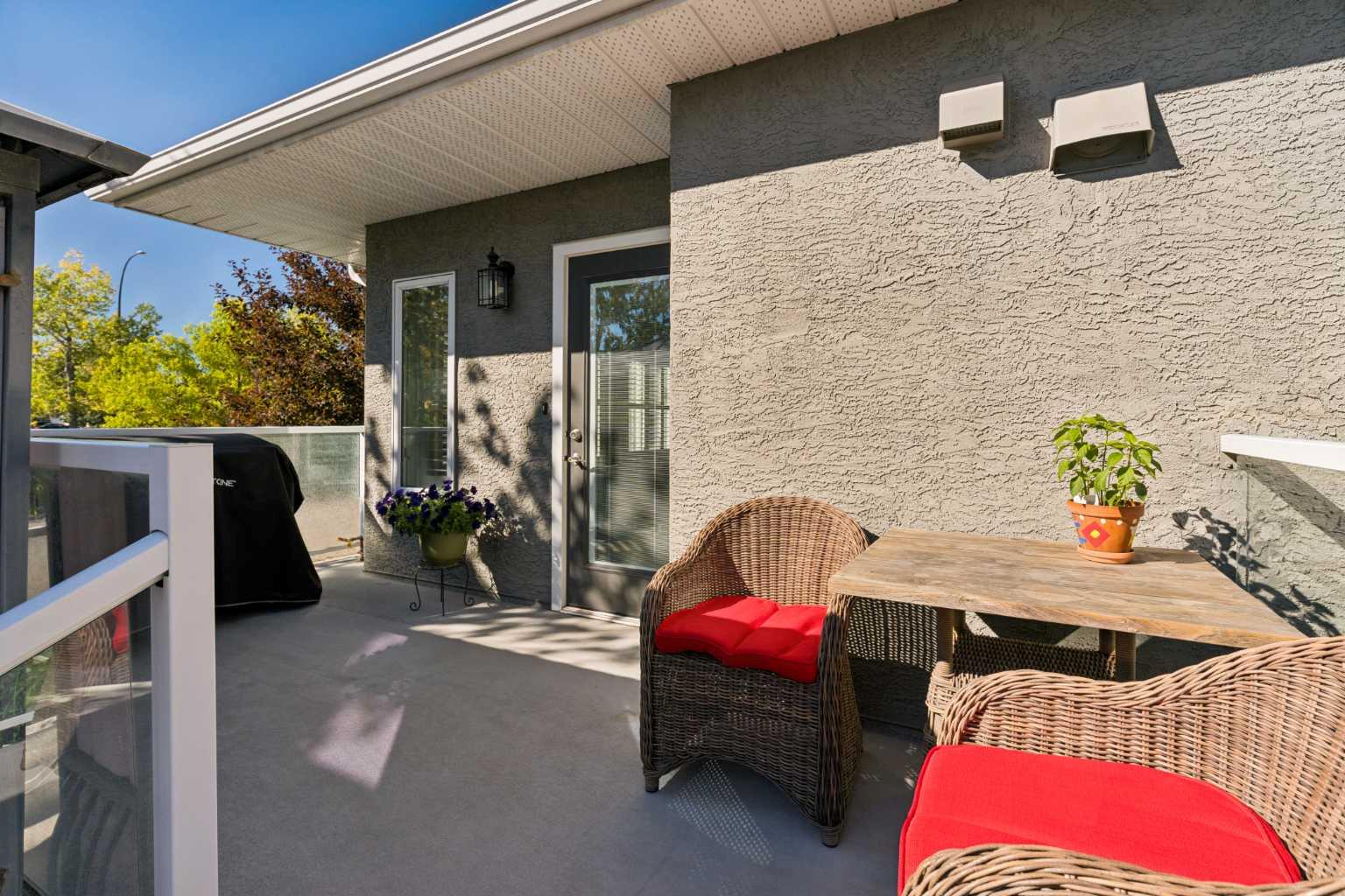 246 Woodpark Green SW