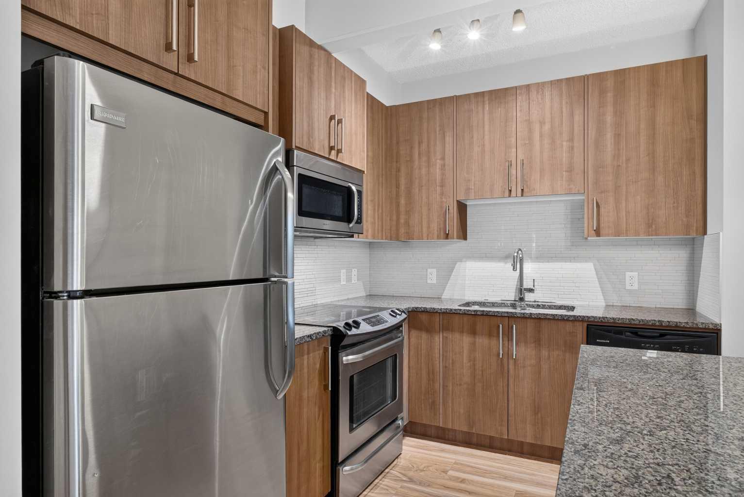 7, 4 Sage Hill Terrace NW