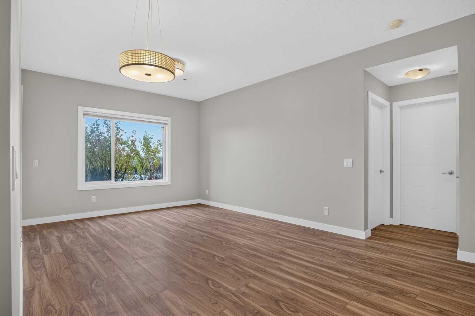 7, 4 Sage Hill Terrace NW