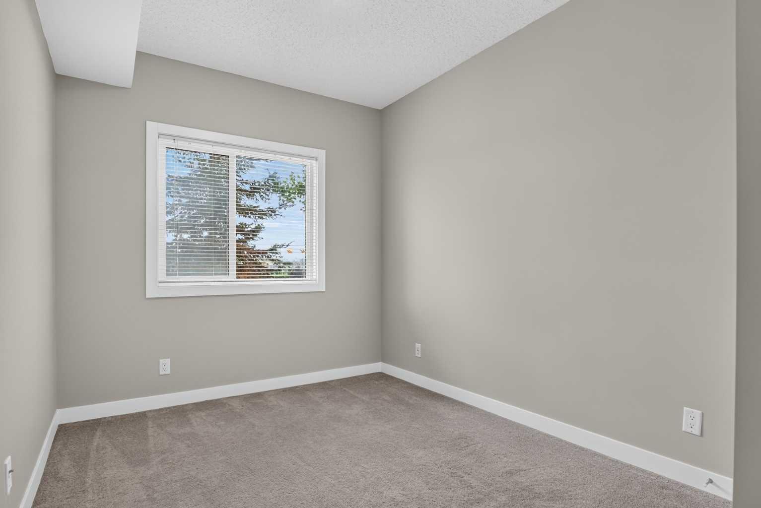 7, 4 Sage Hill Terrace NW