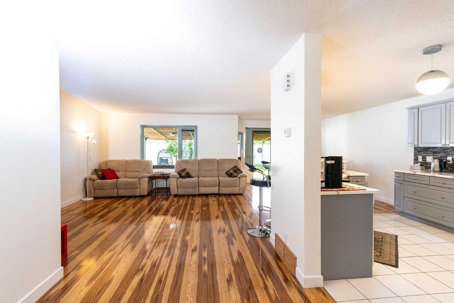 270 Somerside Park SW