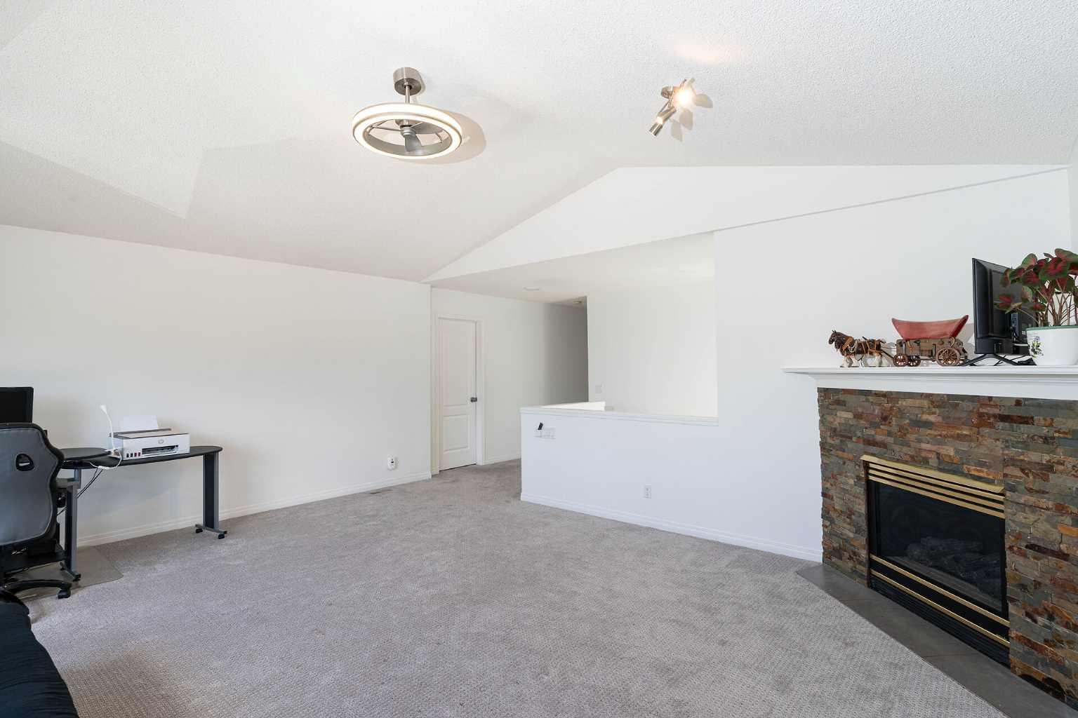 270 Somerside Park SW