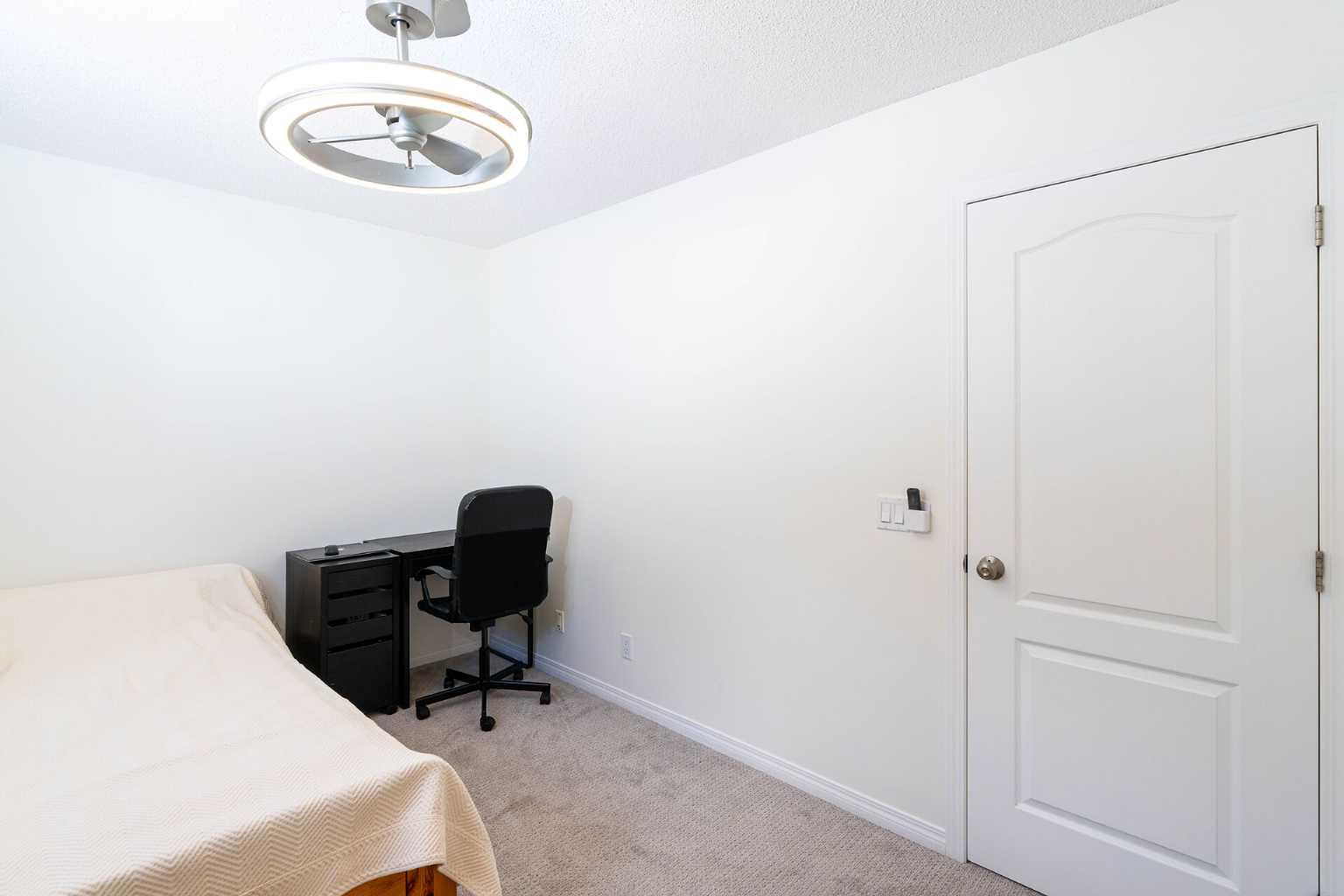 270 Somerside Park SW