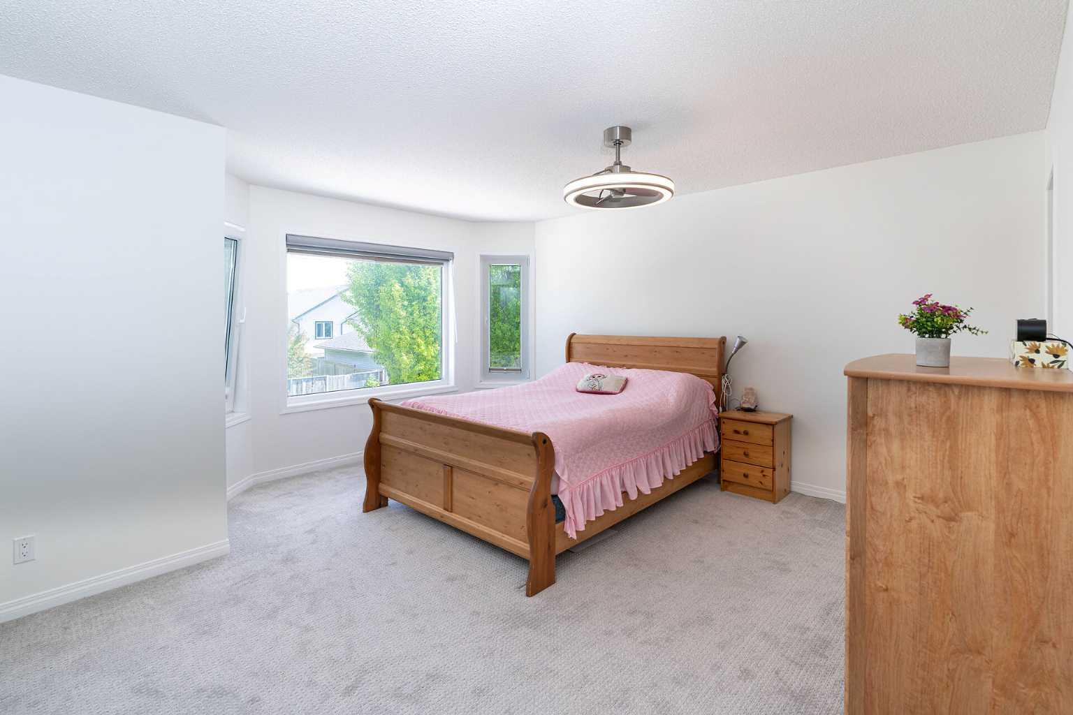 270 Somerside Park SW