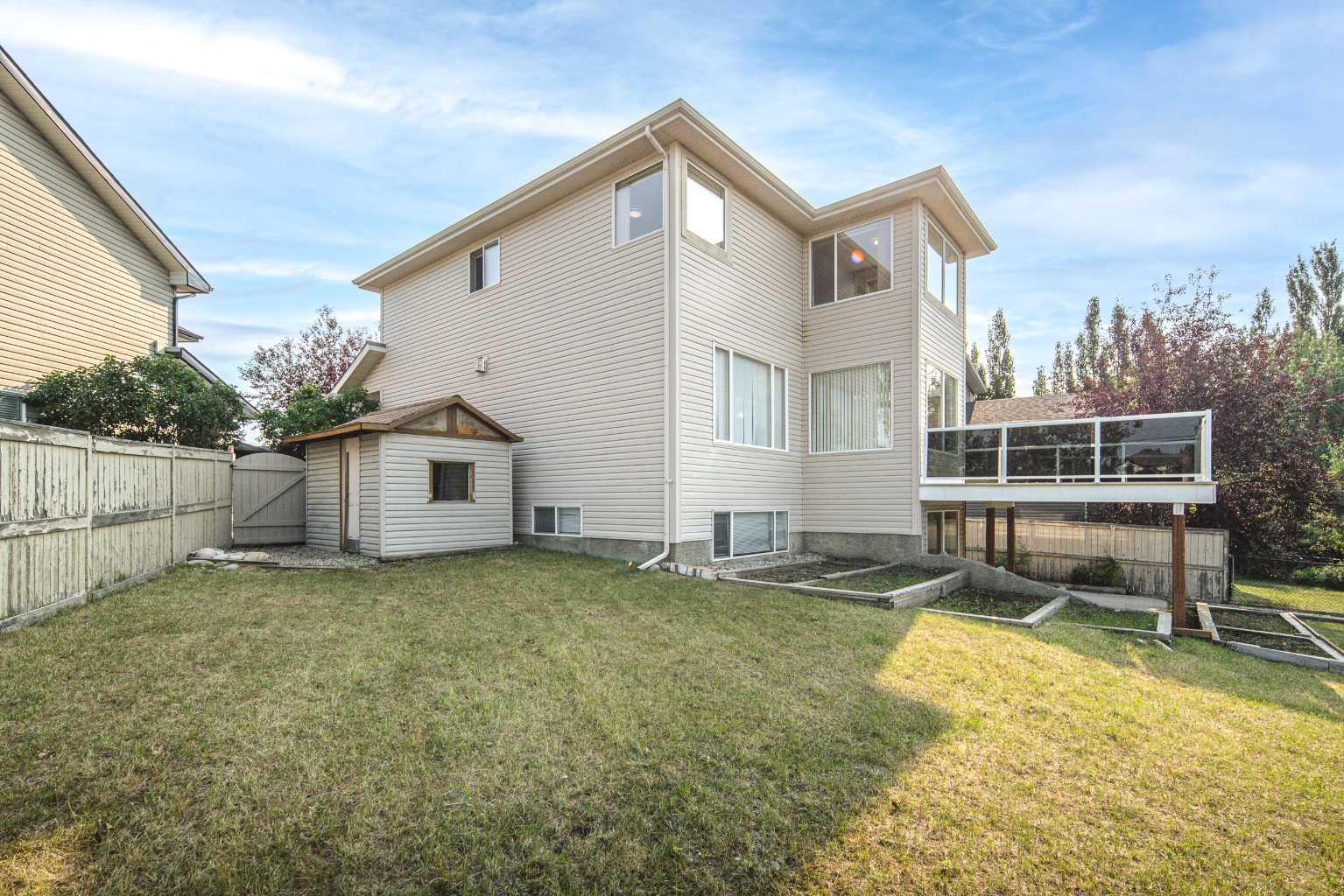 66 Royal Oak Grove NW