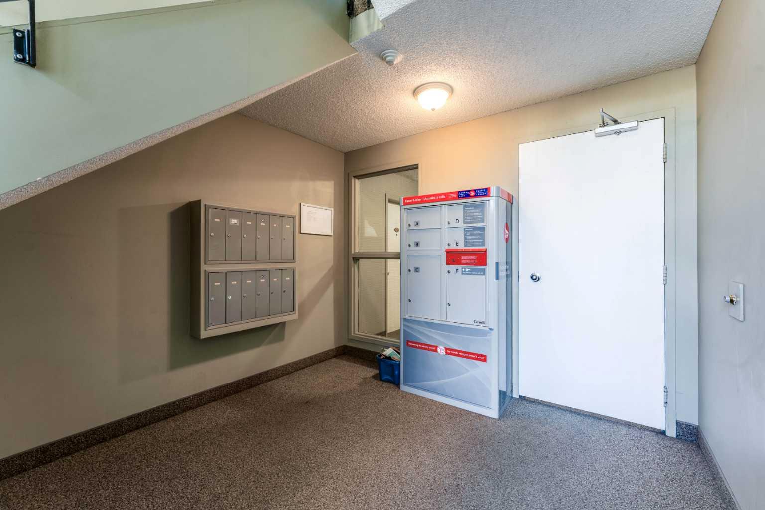 425, 10120 Brookpark Boulevard SW