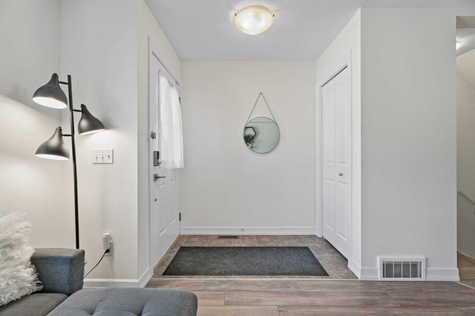 410, 121 Copperpond Common SE